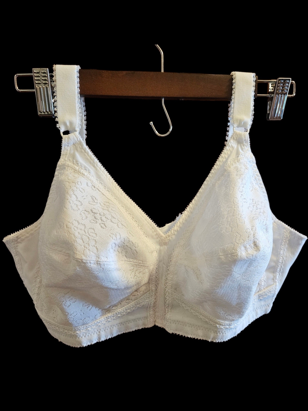Playtex White Lace Non-Wired Support Bra